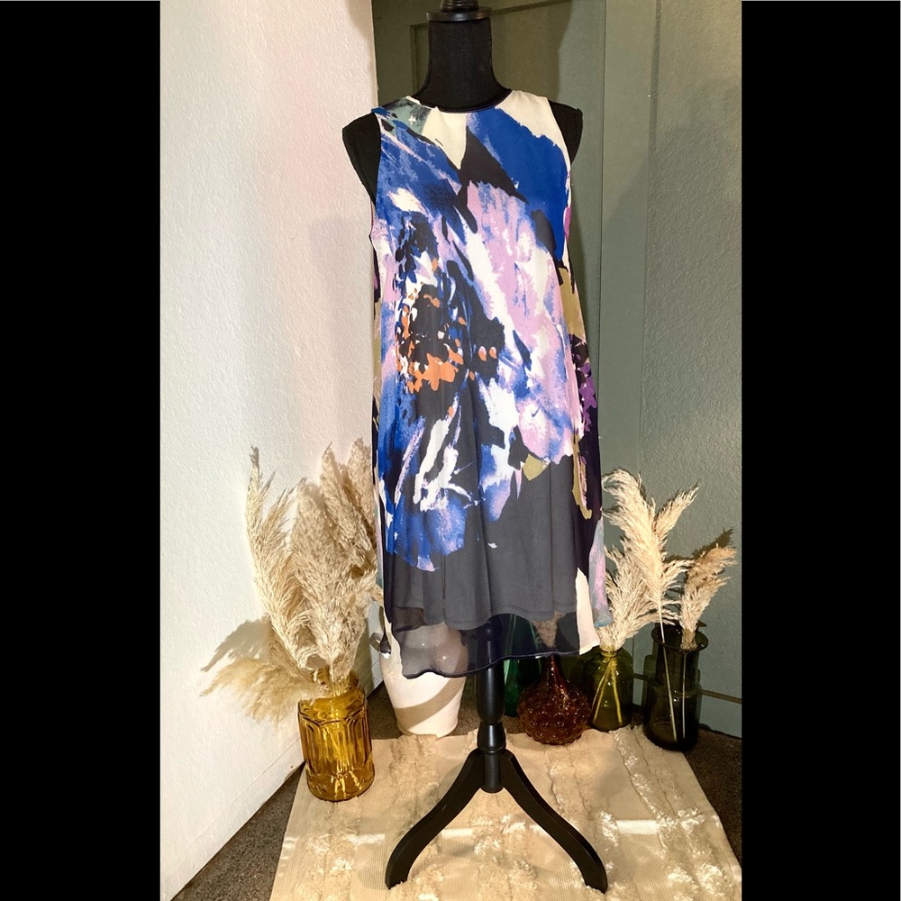 Just...Taylor knee-length dress